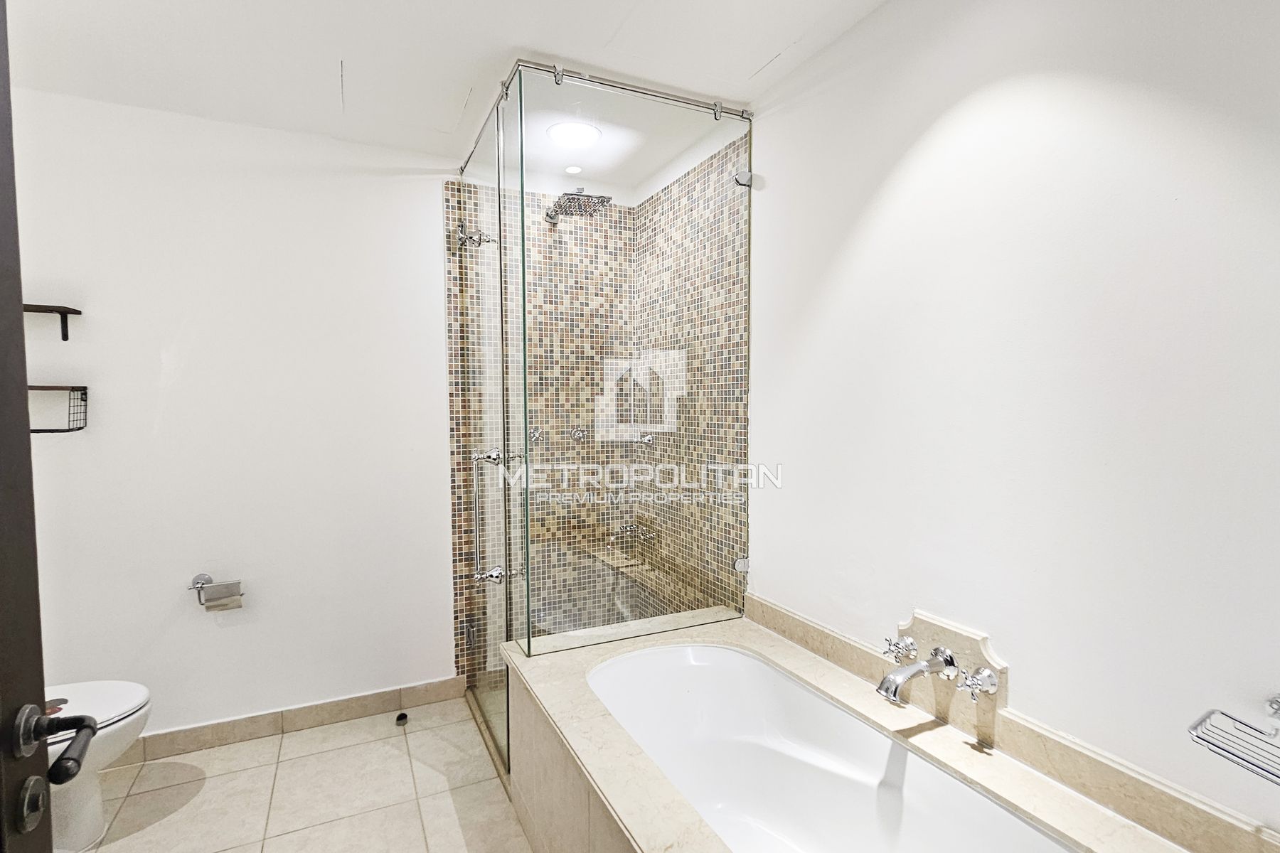 Private Garden| Burj  Views | Multiple Options