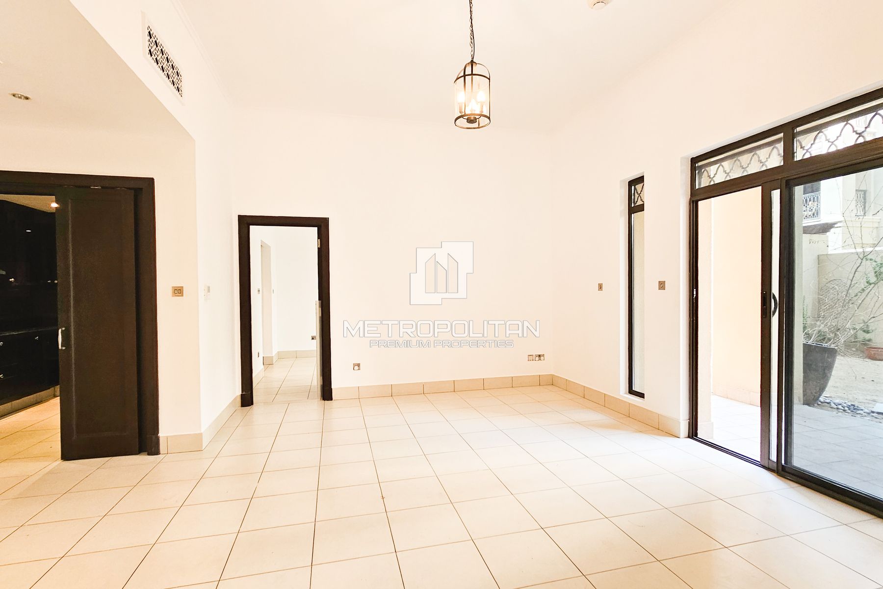 Private Garden| Burj  Views | Multiple Options