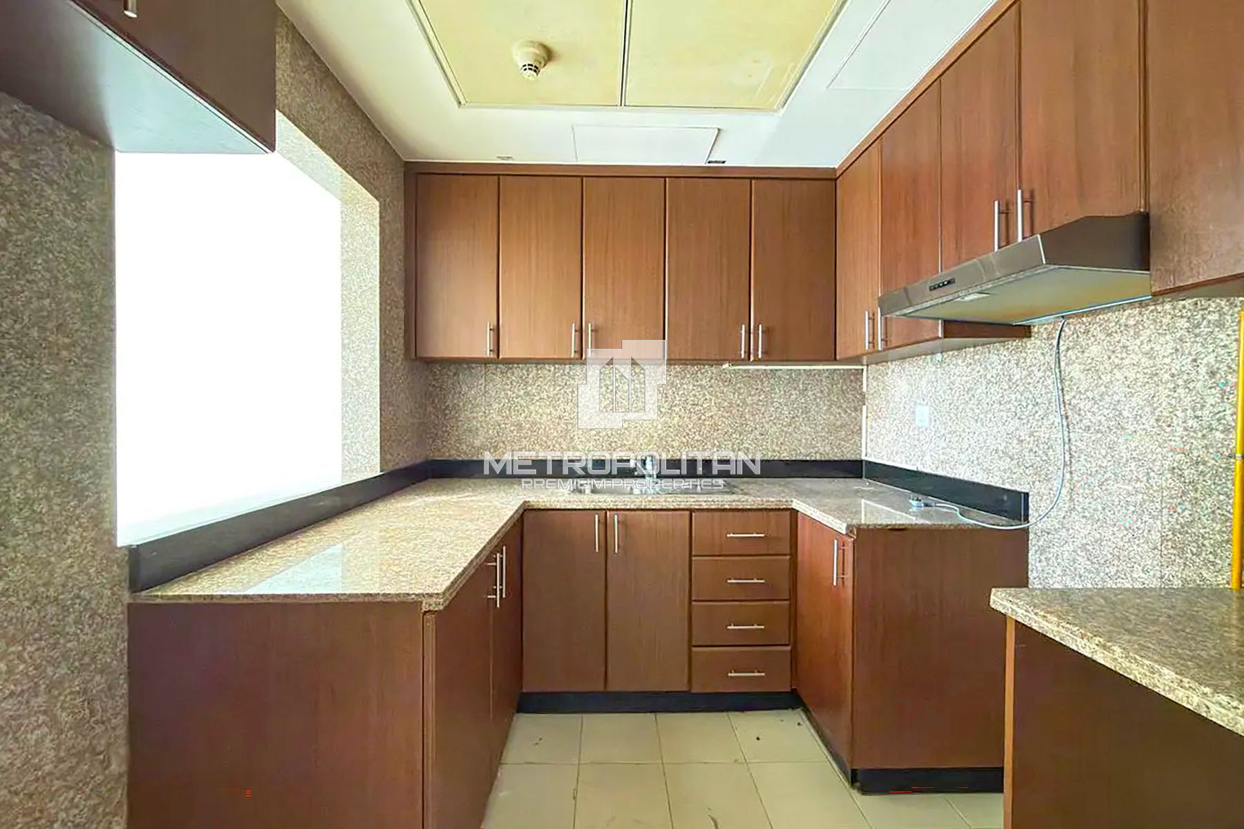 Burj Khalifa View Canal | High Floor | Unfurnished