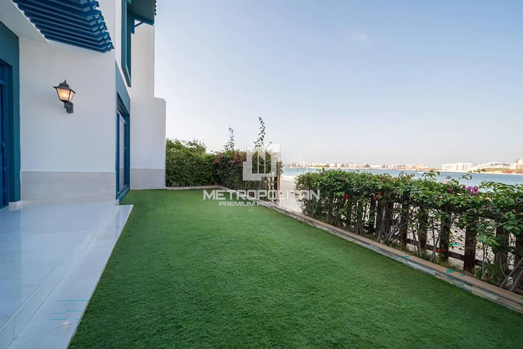 Luxury | Sea View | Vacant | Private Beach Access