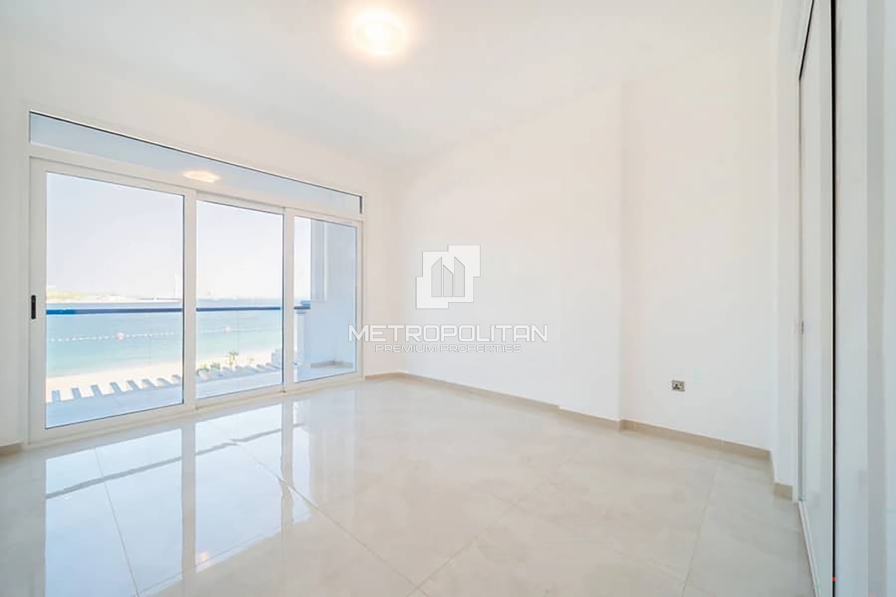 Luxury | Sea View | Vacant | Private Beach Access