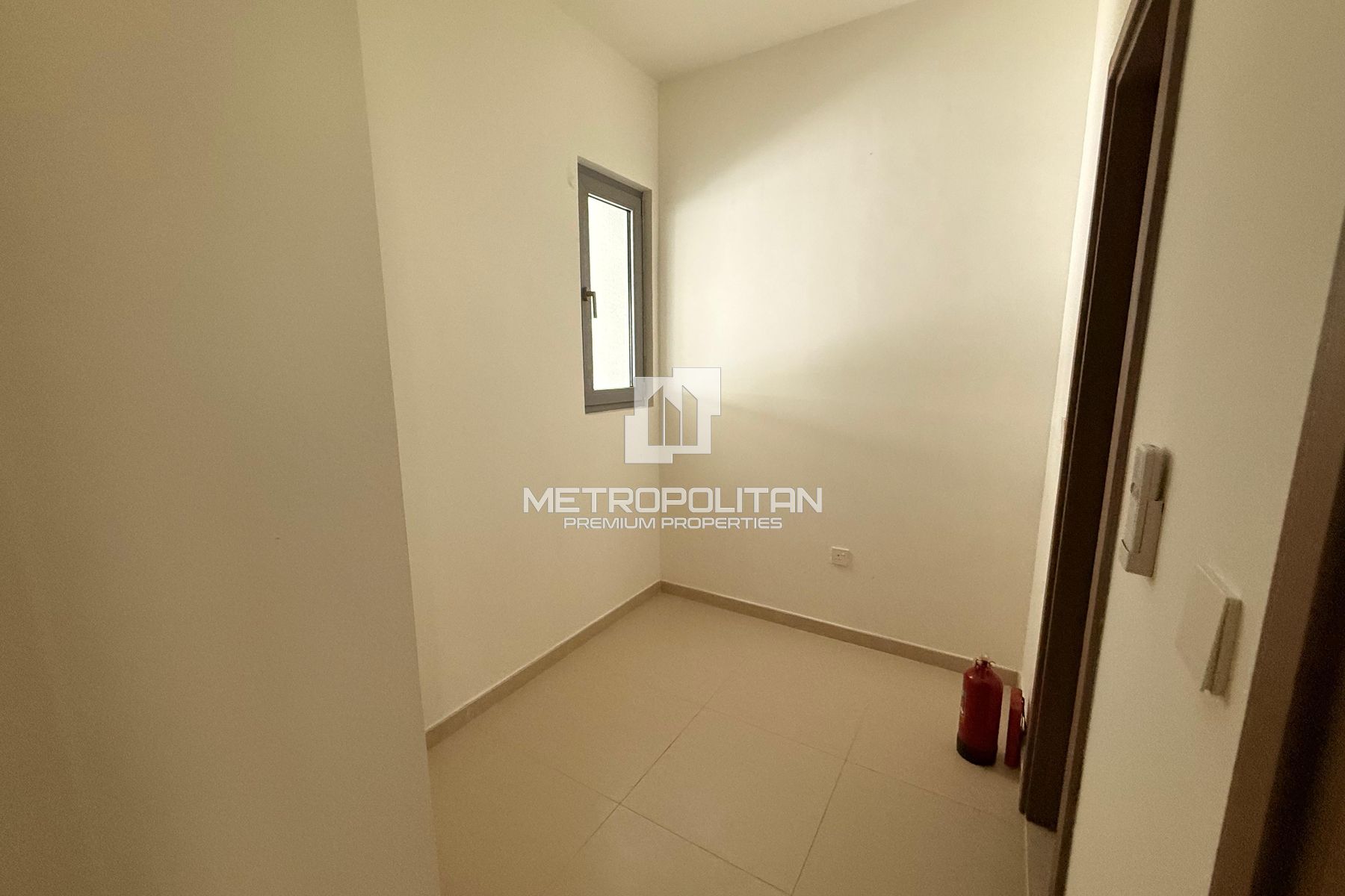 Single Row | Pool View | Spacious | Good Lacation