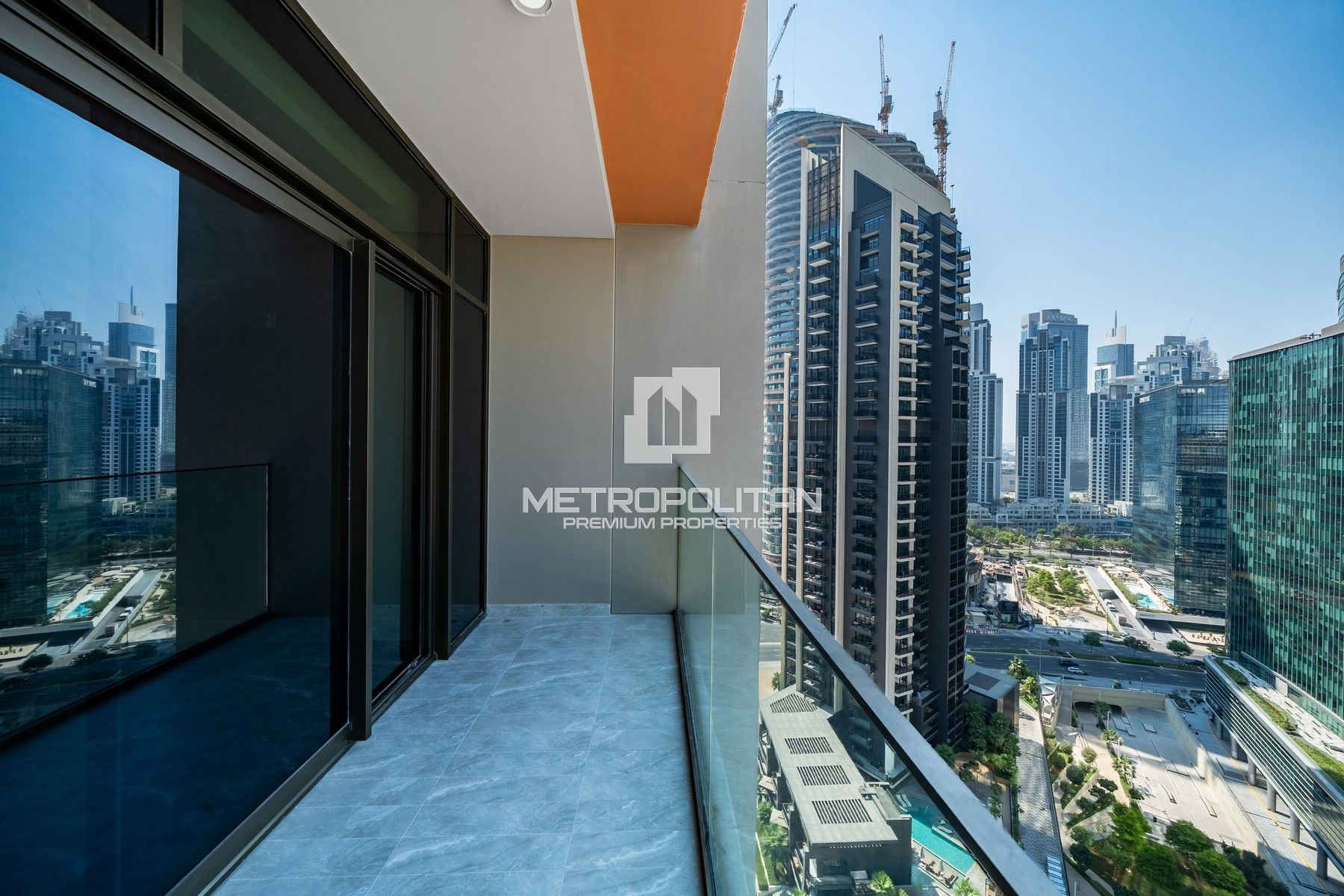 Brand New Unit | Canal View | Middle floor
