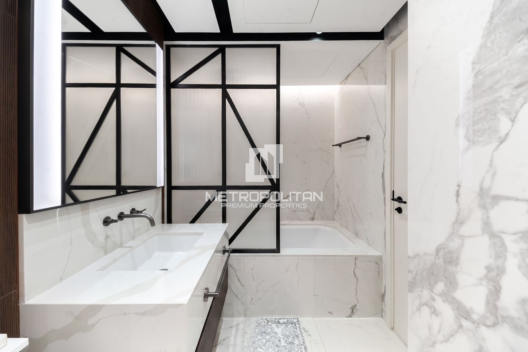 1BR Apartment for Rent in Uptown Tower, Jumeirah Lake Towers - MPR-10465