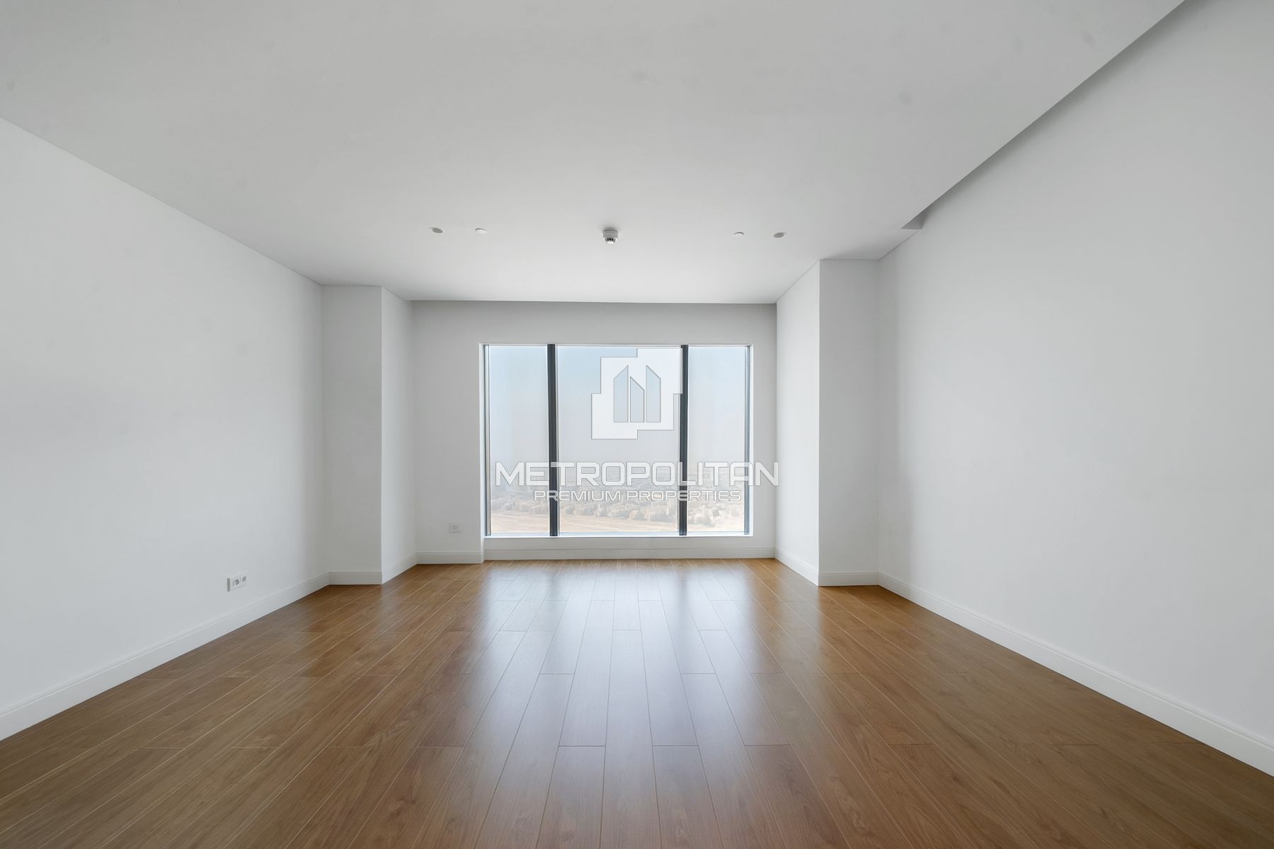 Large 1-Bed | High Floor | Ready End of August