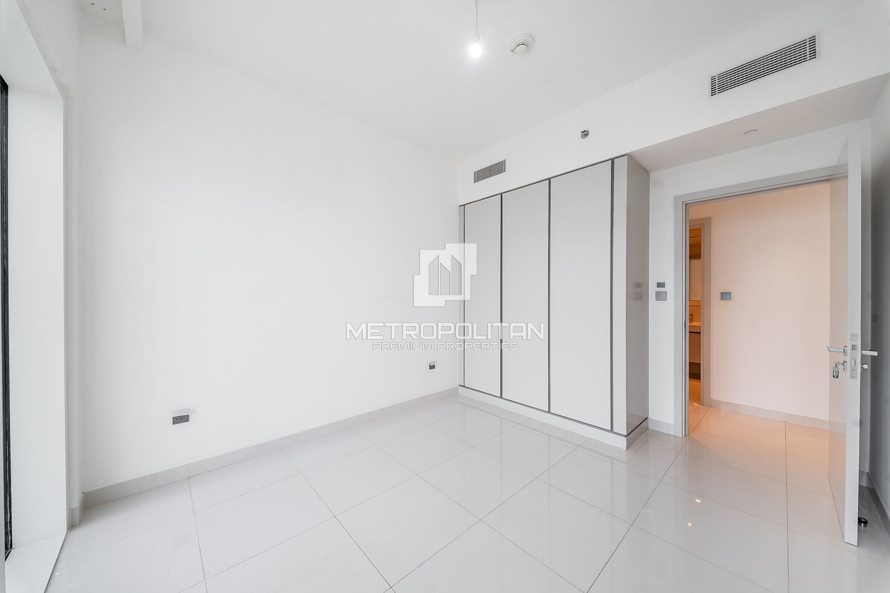 Sea and Ain Dubai View | Spacious | Prime Location
