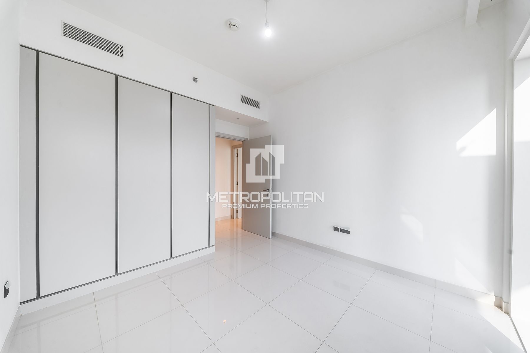Sea and Ain Dubai View | Spacious | Prime Location