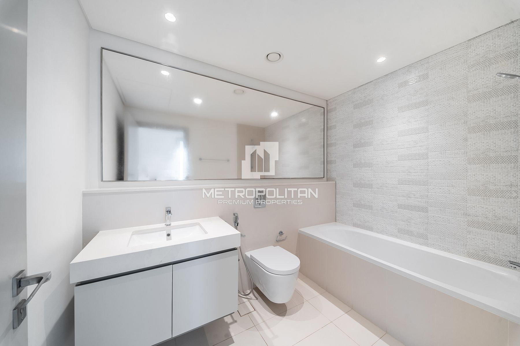Sea and Ain Dubai View | Spacious | Prime Location