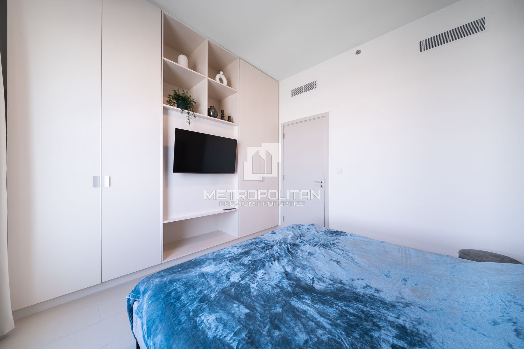 Designer Furnished | Fully Furnished | Vacant