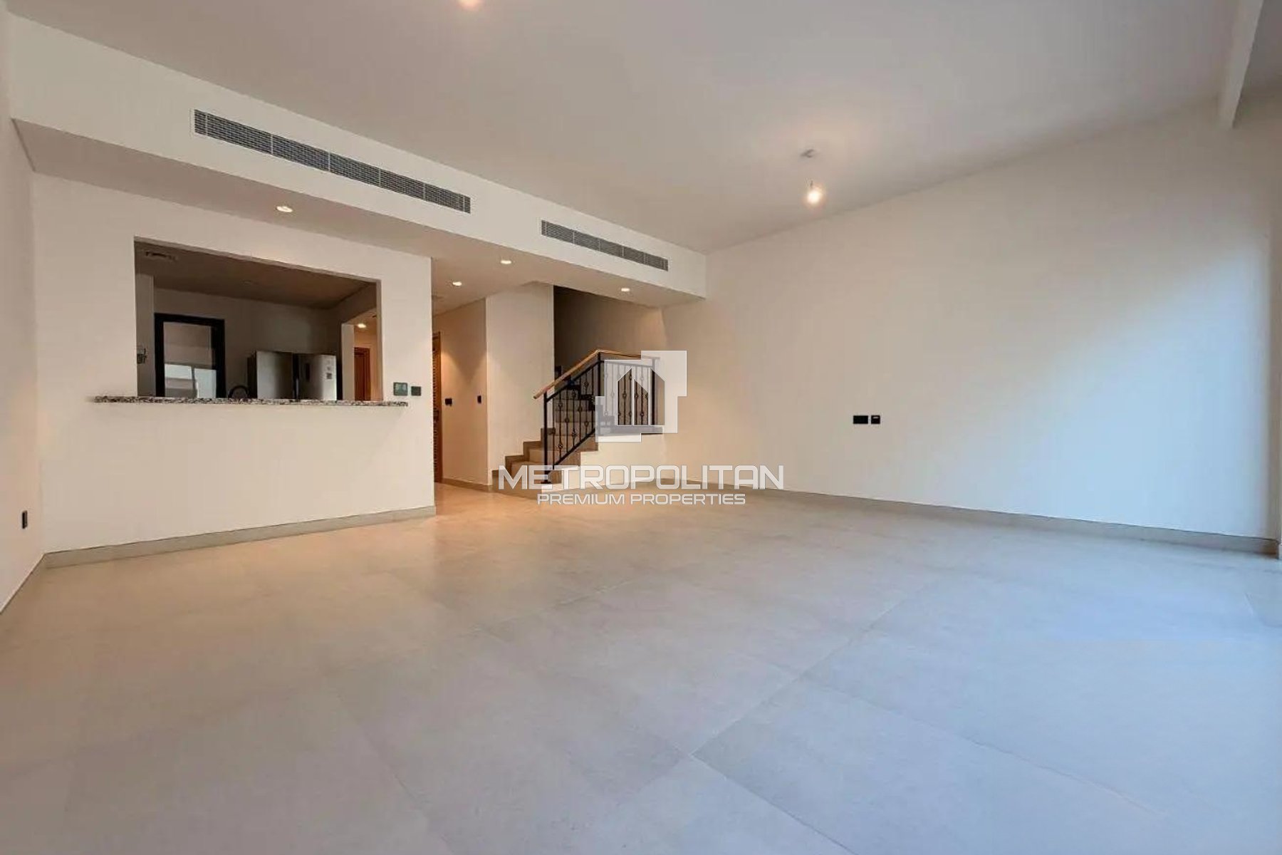 VASTU | Ready to Move | Spacious Plot | Brand New