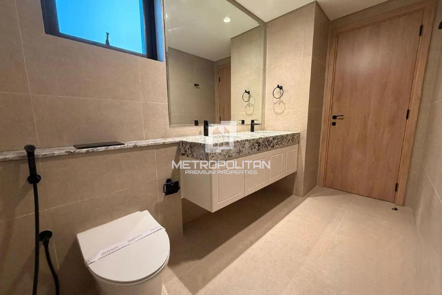 VASTU | Ready to Move | Spacious Plot | Brand New