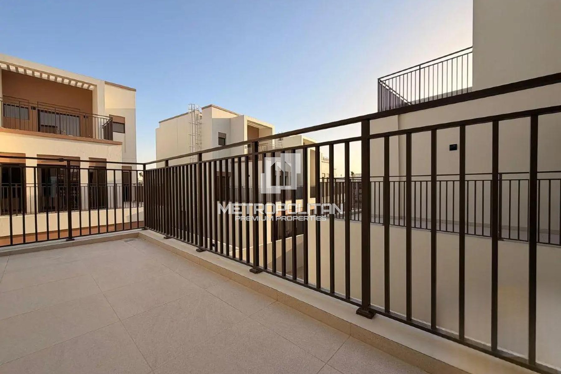 VASTU | Ready to Move | Spacious Plot | Brand New