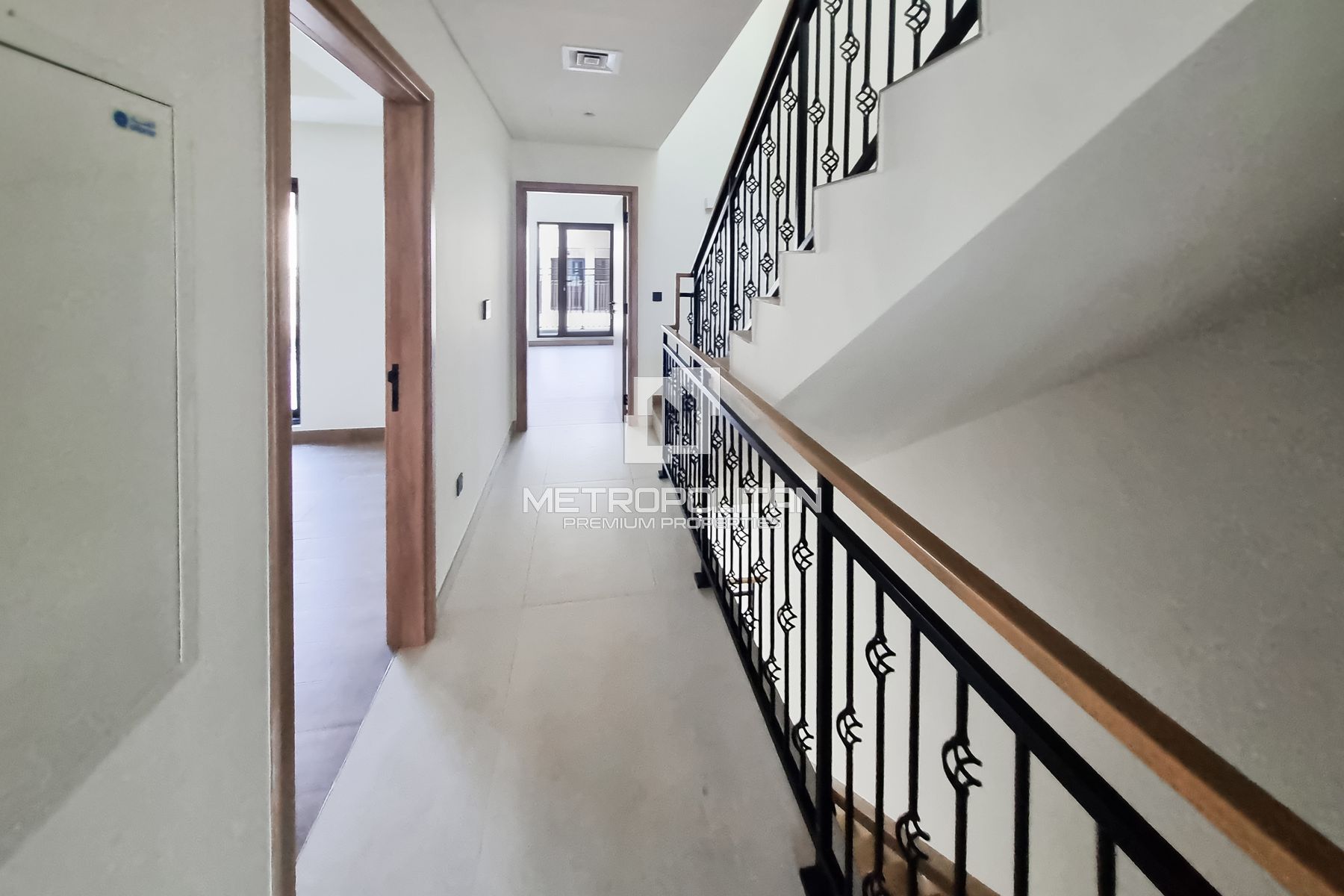 VASTU | Ready to Move | Spacious Plot | Brand New