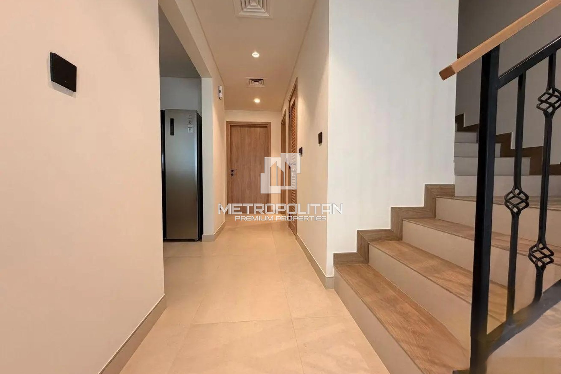 VASTU | Ready to Move | Spacious Plot | Brand New