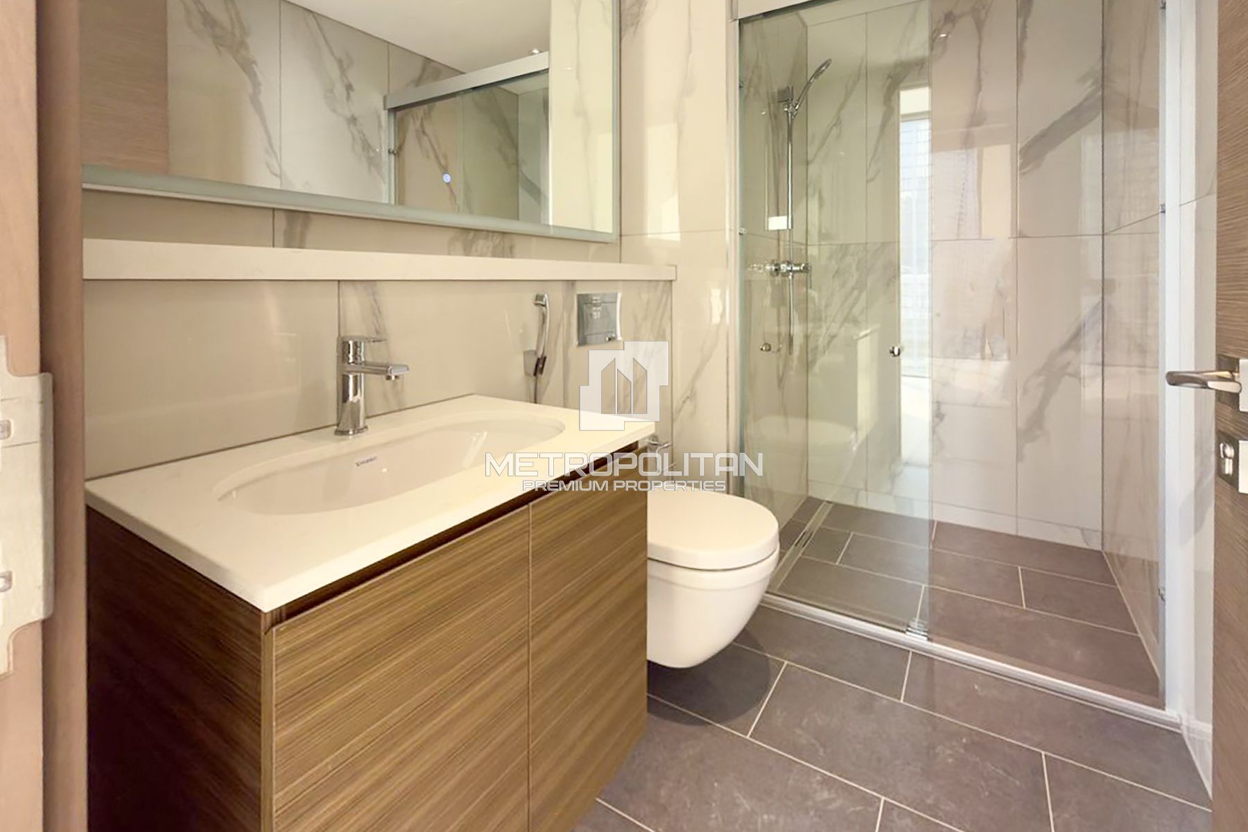 Brand New | Bright and Spacious | Downtown View