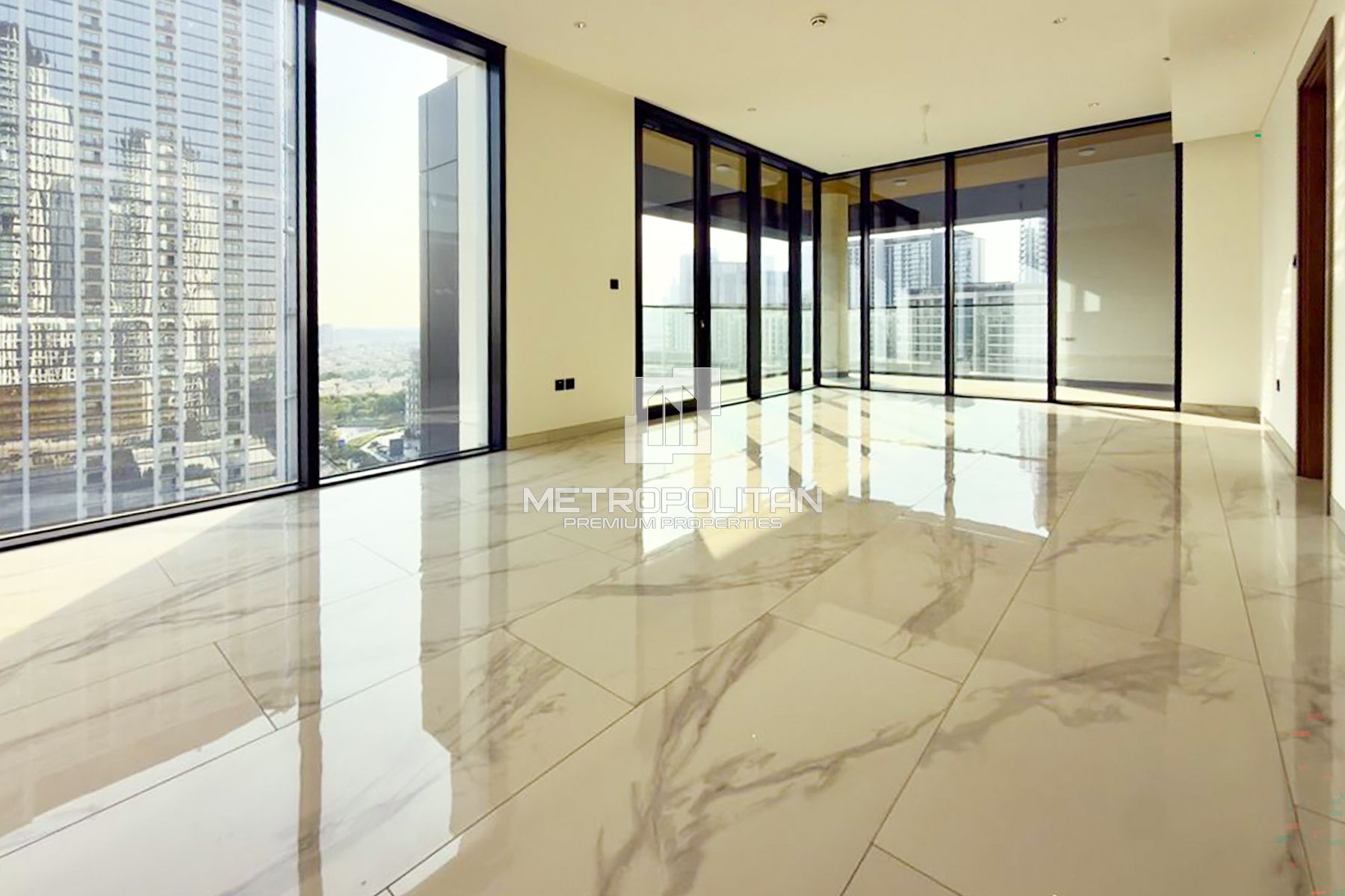 Brand New | Bright and Spacious | Downtown View