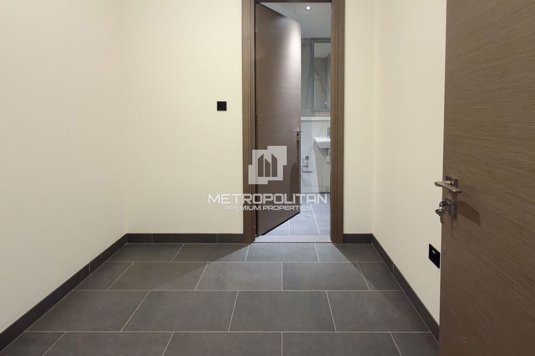 Brand New | Bright and Spacious | Downtown View