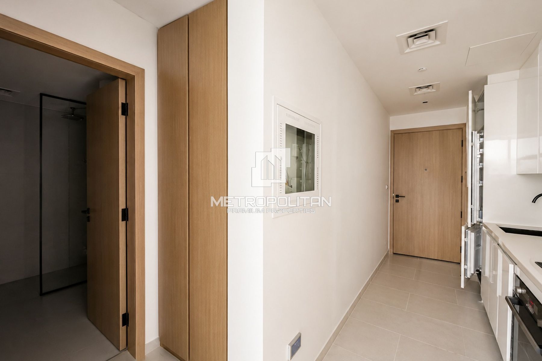 Canal View | Large Layout | Prime Location