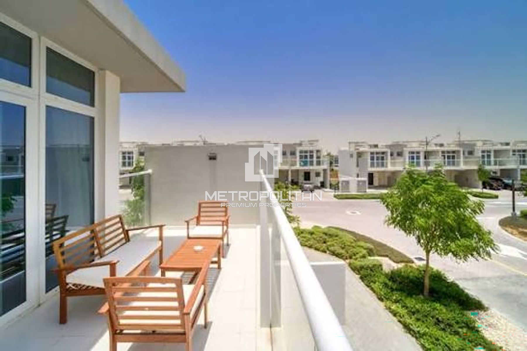 Fully Furnished | Vacant Now | Single Row