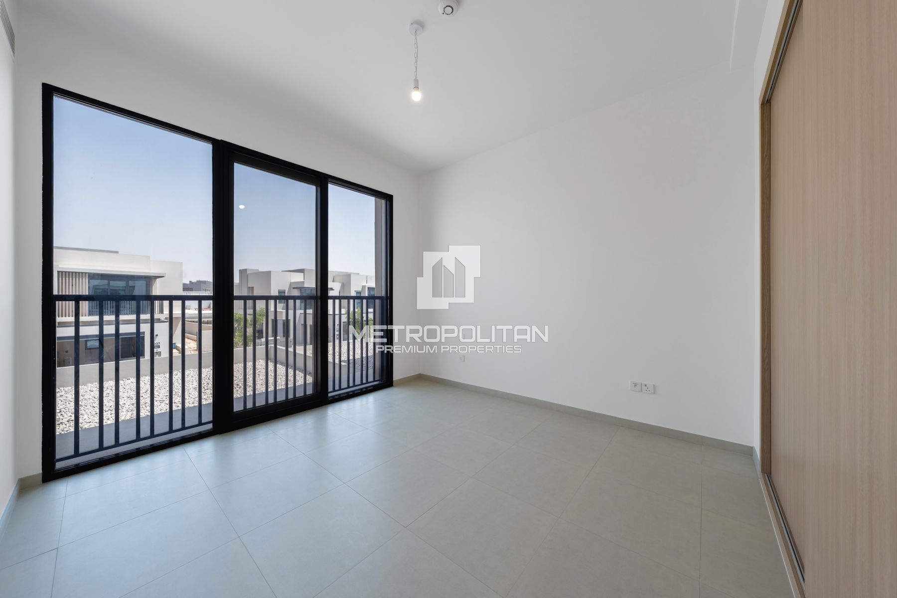 Ready to Move In | Single Row | Near Amenities |