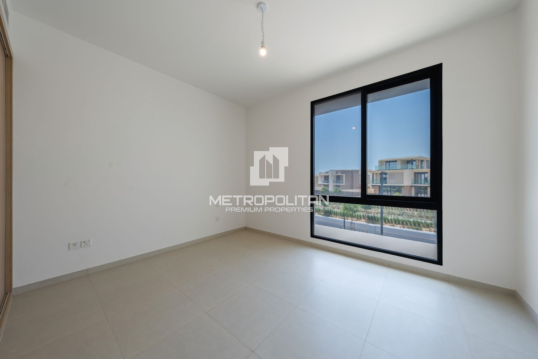 Ready to Move In | Single Row | Near Amenities |