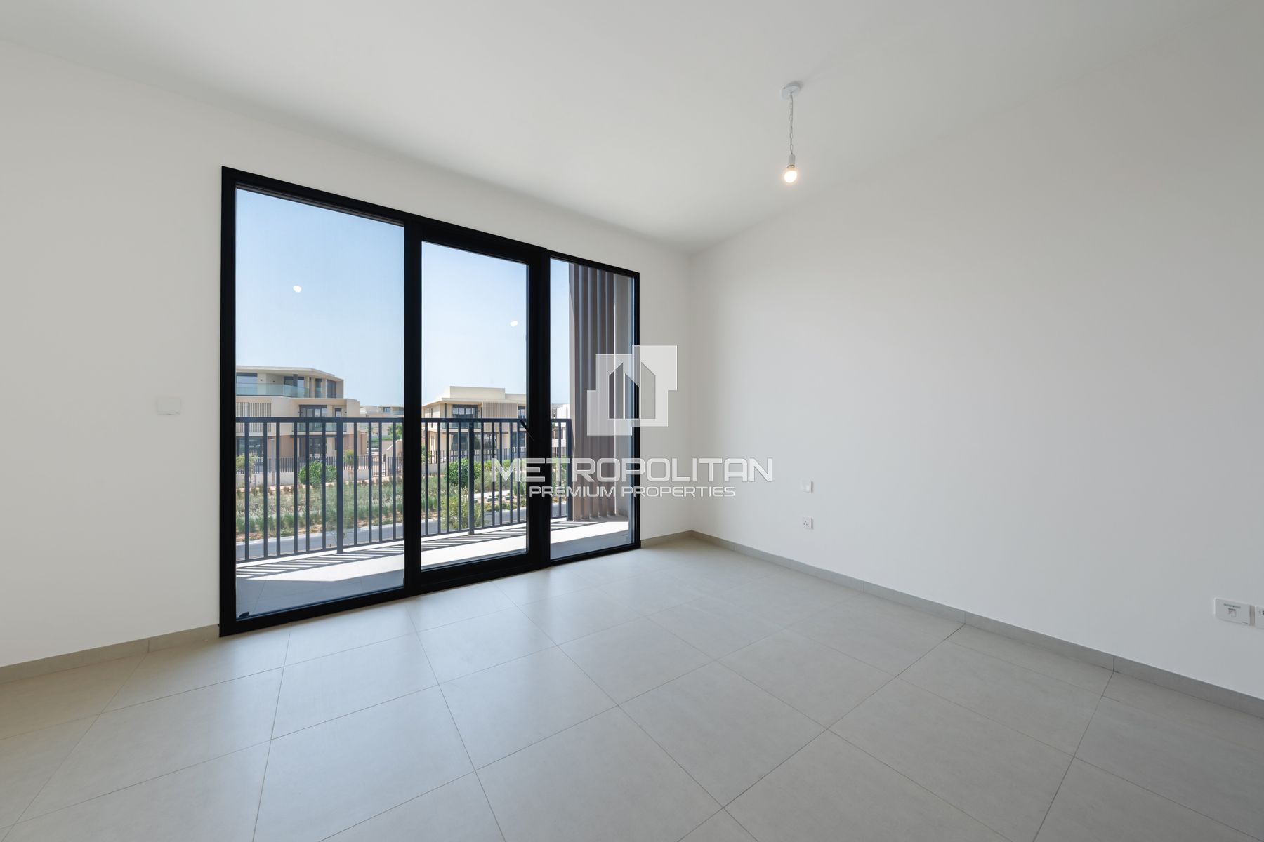 Ready to Move In | Single Row | Near Amenities |