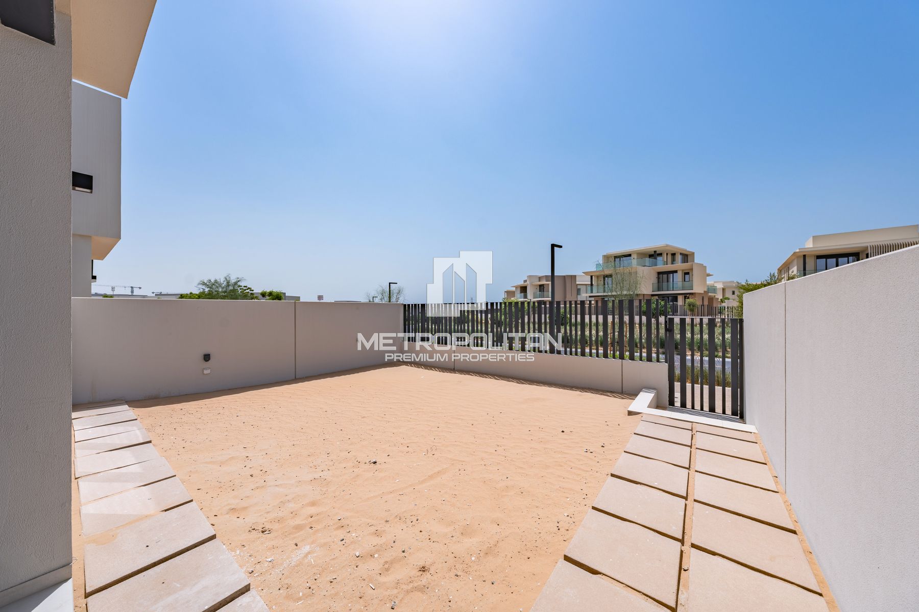 Ready to Move In | Single Row | Near Amenities |