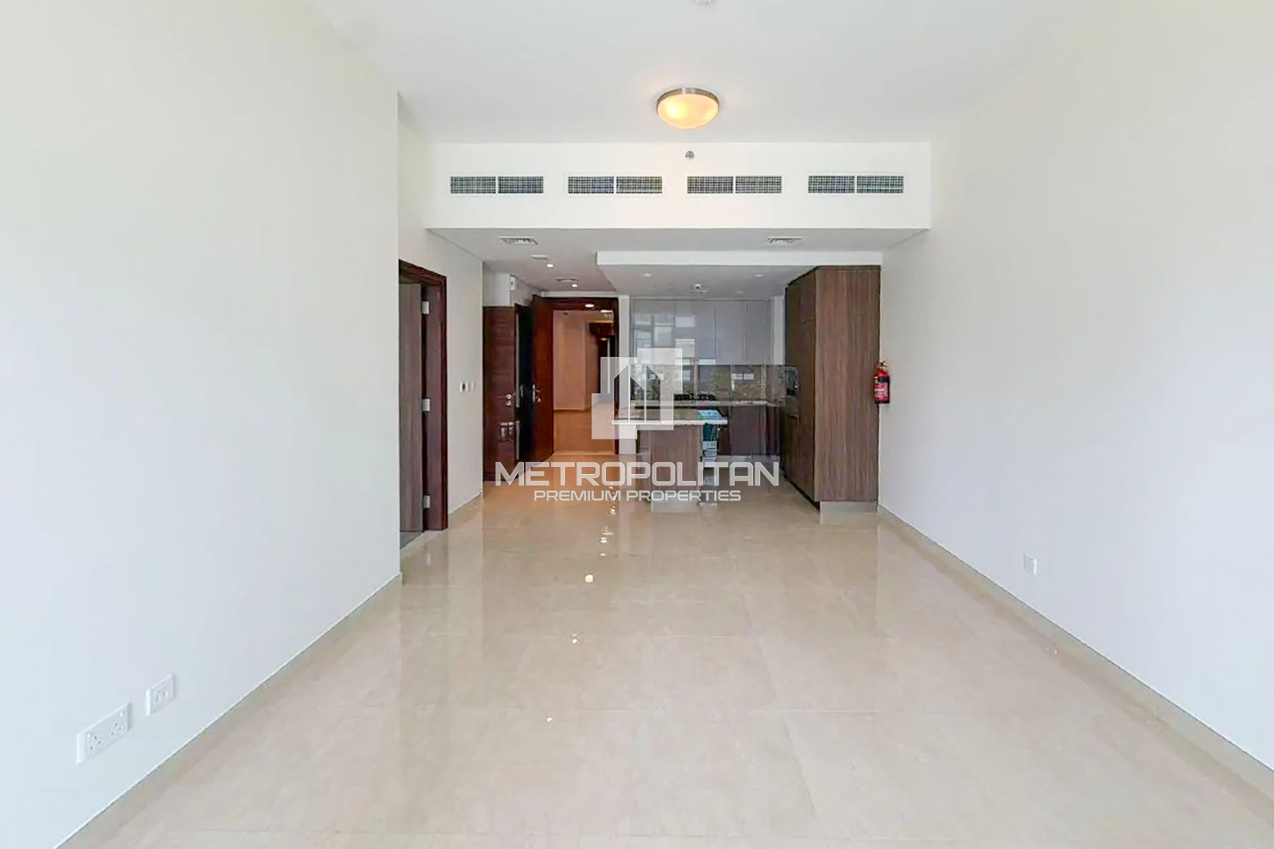 Canal View | Prime Location | Luxury Living