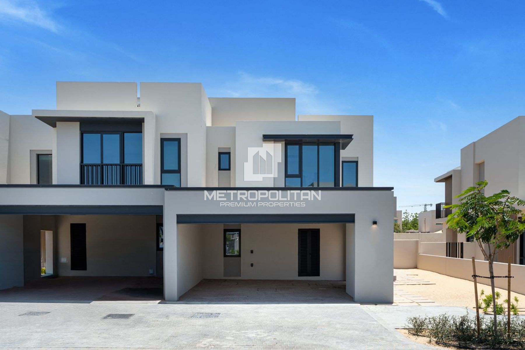 Close to Pool and Park | Single Row | Brand New