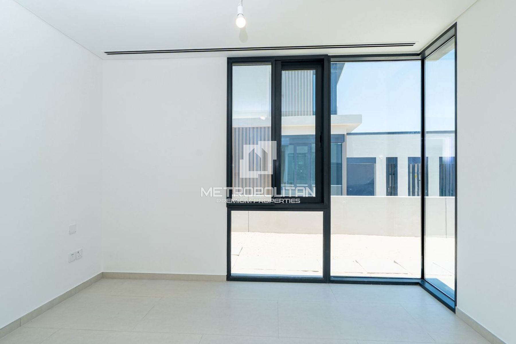 Close to Pool and Park | Single Row | Brand New