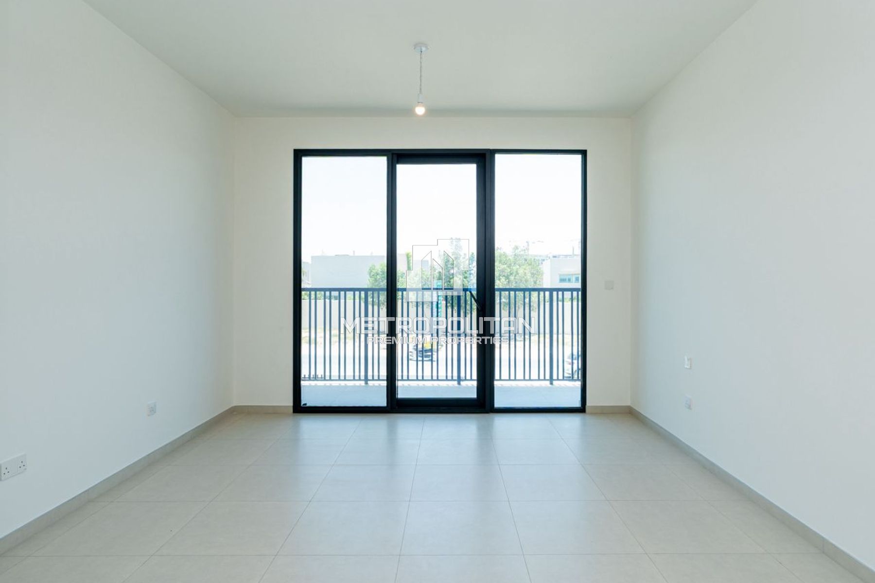 Close to Pool and Park | Single Row | Brand New