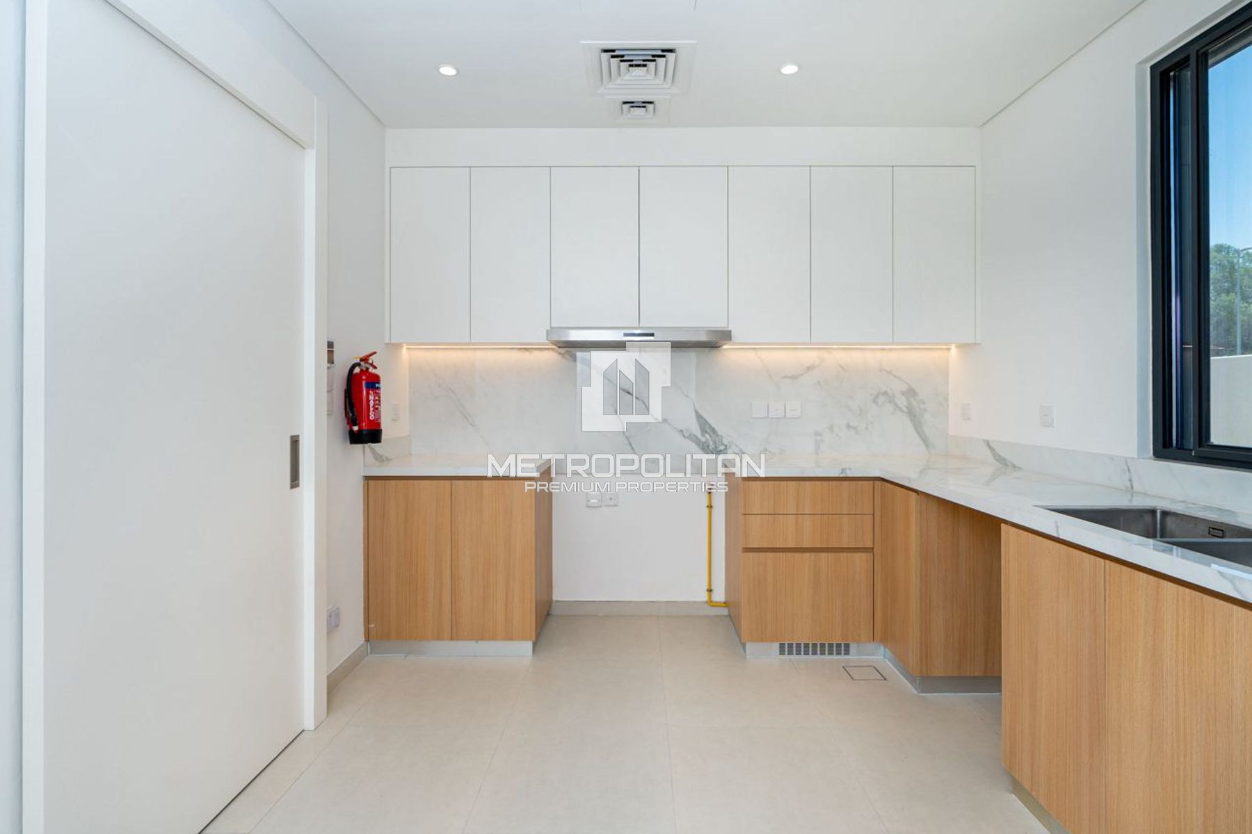 Close to Pool and Park | Single Row | Brand New