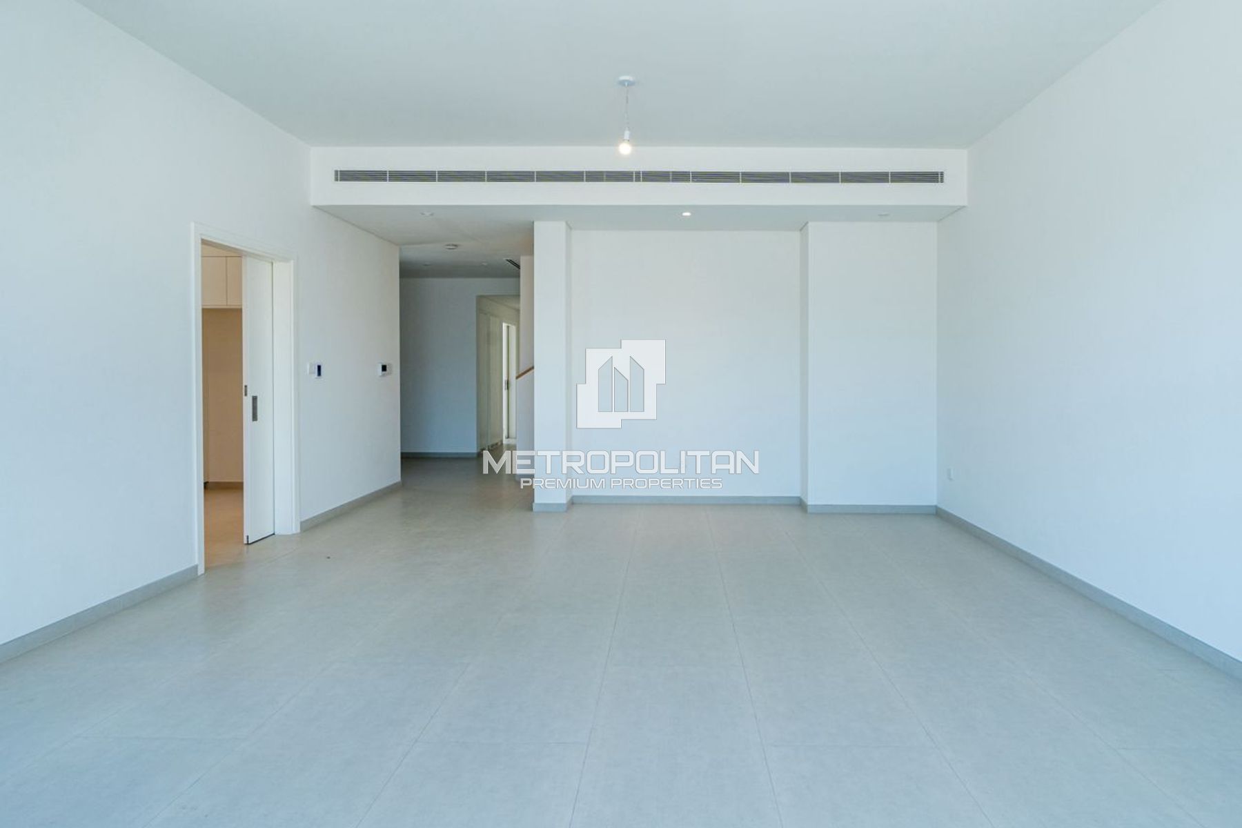 Close to Pool and Park | Single Row | Brand New