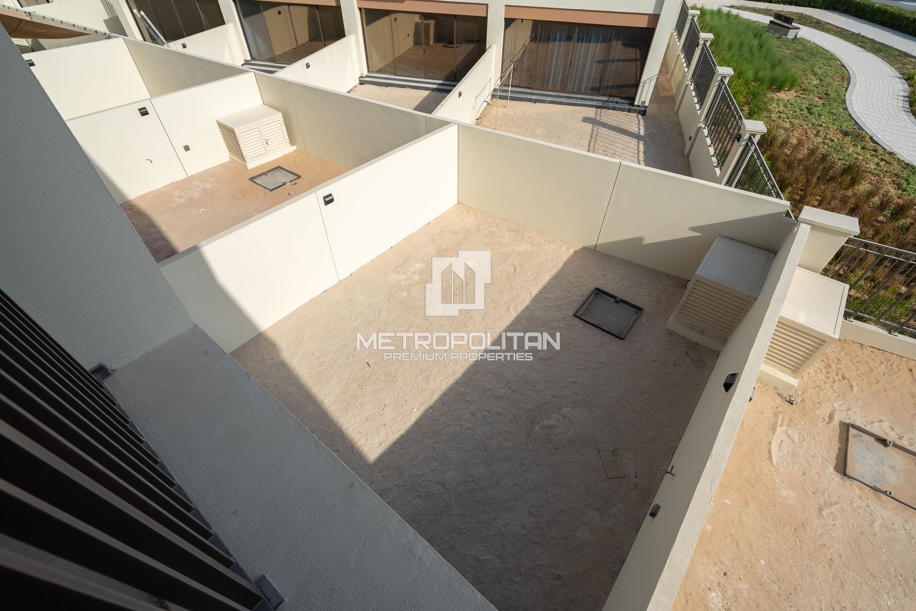 Large Plot | Premium Views  | Walking to Lagoon