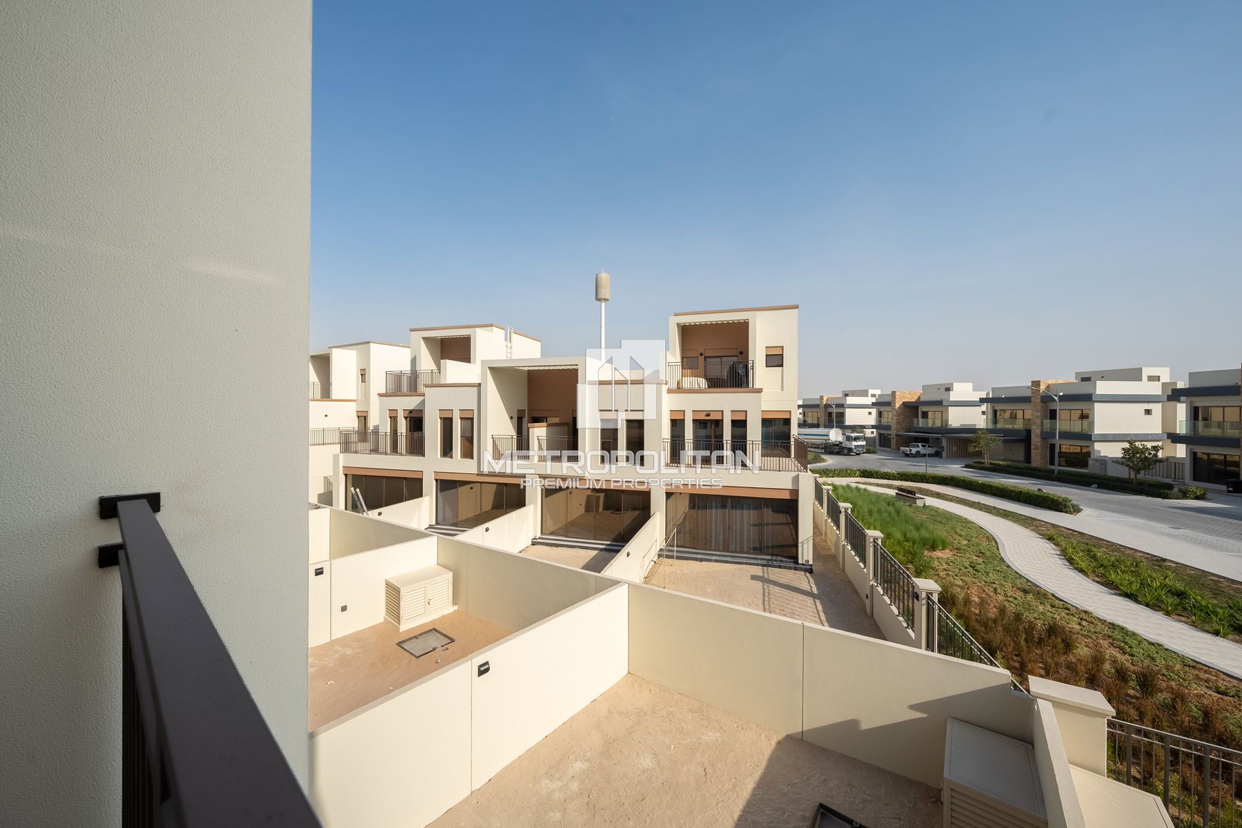 Large Plot | Premium Views  | Walking to Lagoon