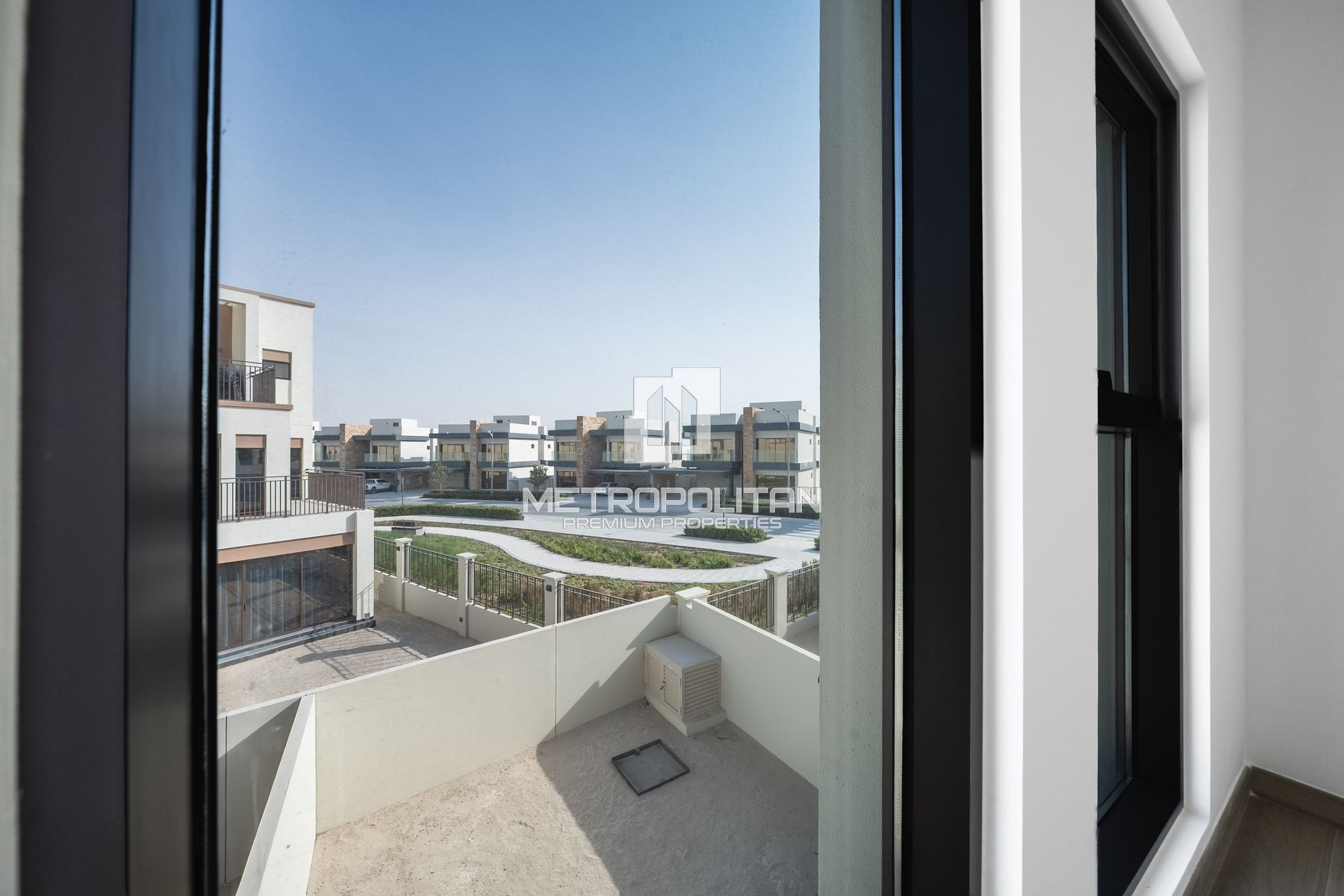 Large Plot | Premium Views  | Walking to Lagoon