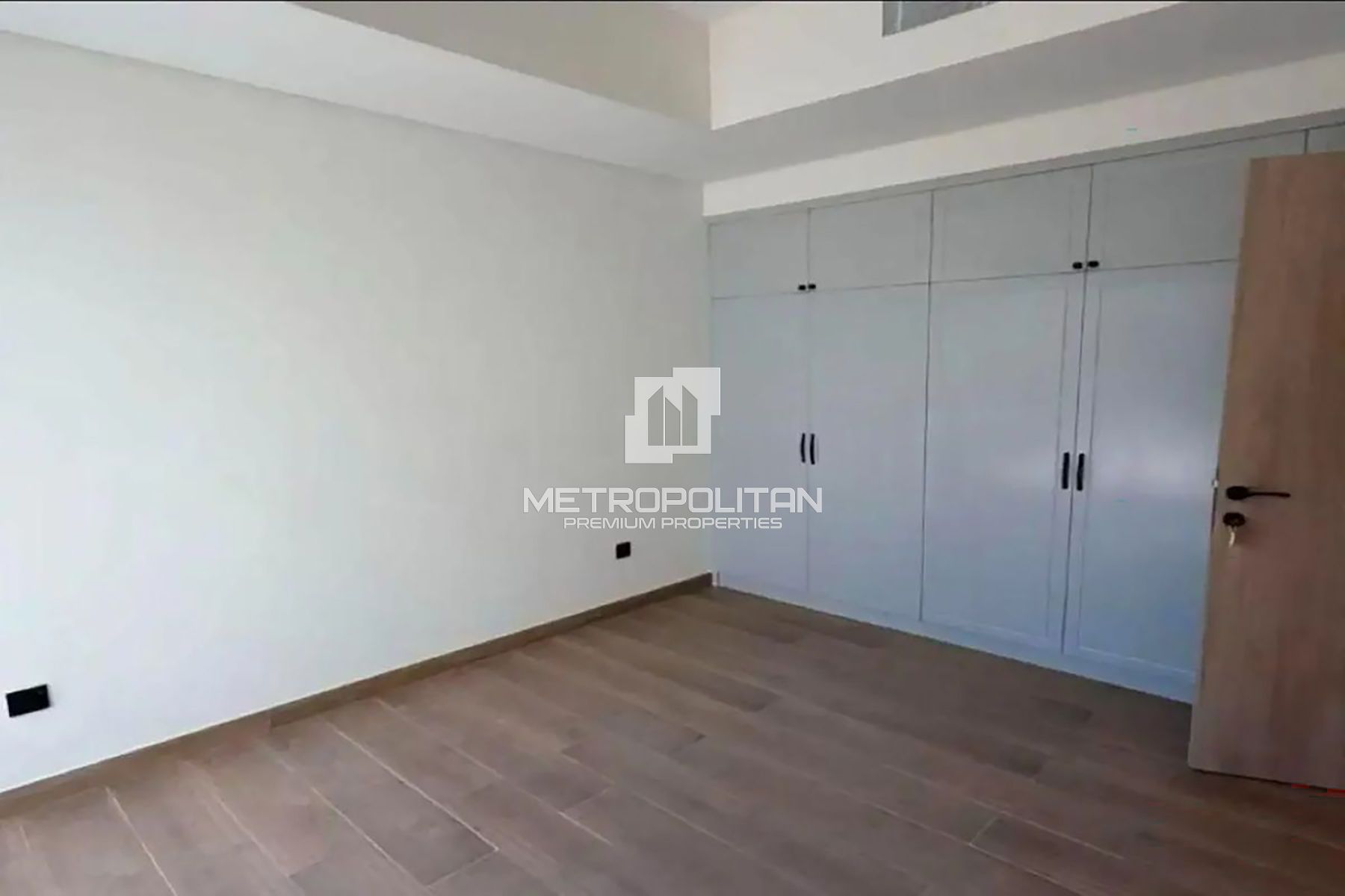 Large Plot | Premium Views  | Walking to Lagoon