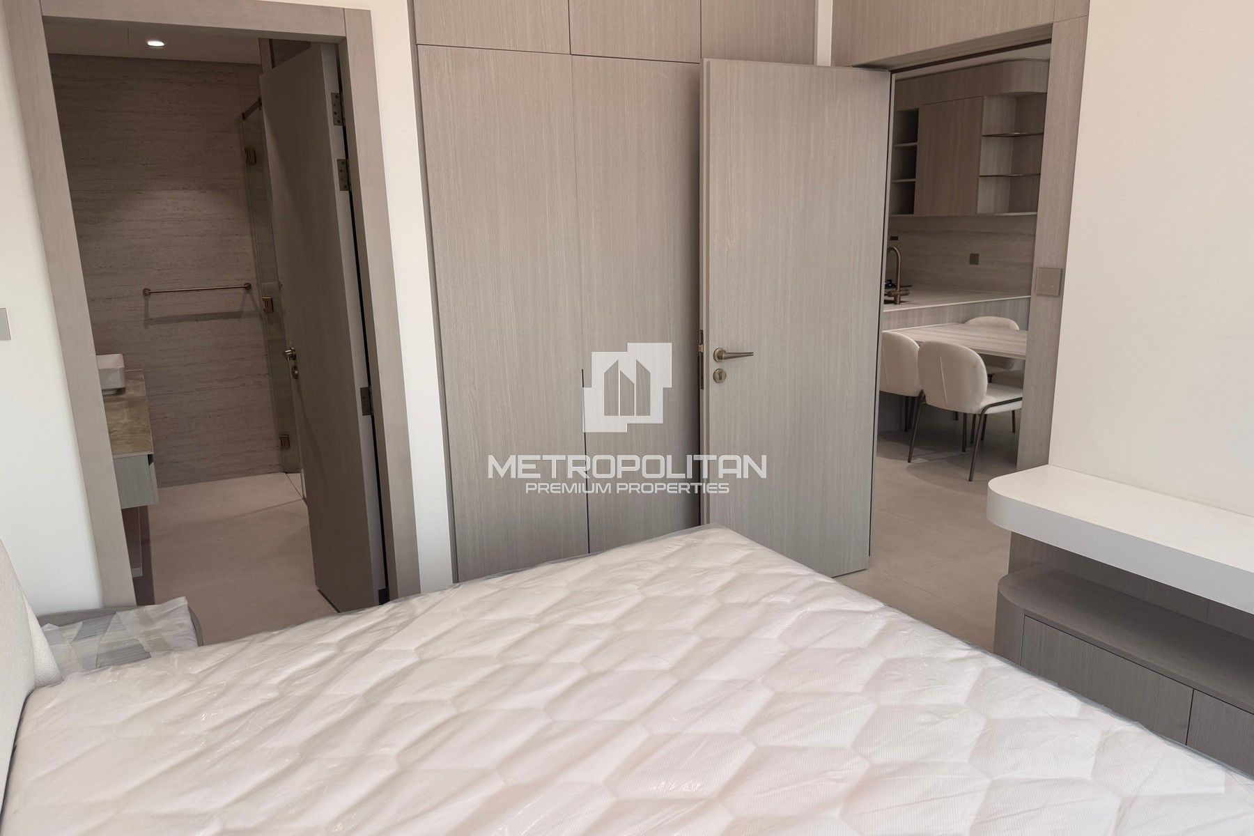 Brand New Unit | Fully Furnished | Upgraded