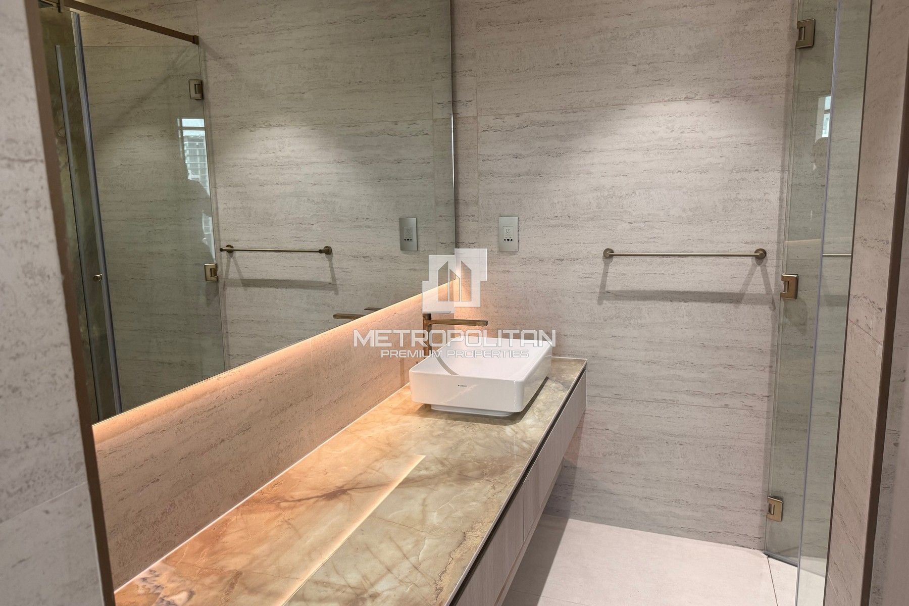 Brand New Unit | Fully Furnished | Upgraded