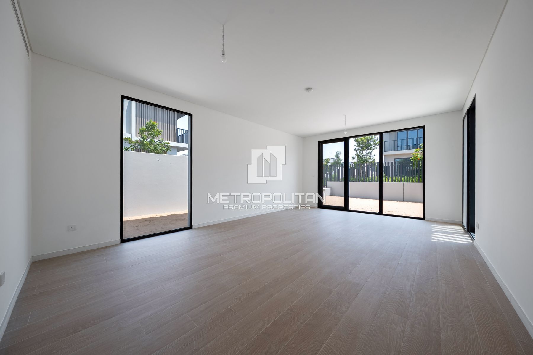 4BR Townhouse | Bright & Spacious | Prime Location
