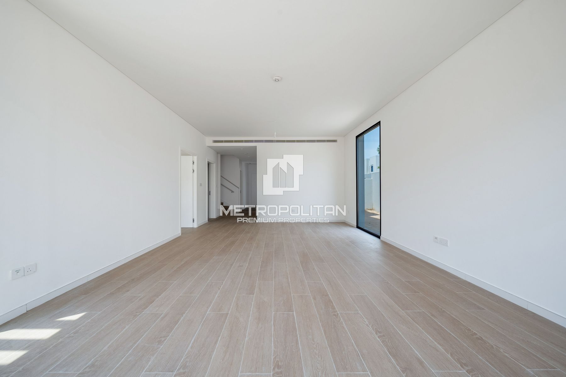 4BR Townhouse | Bright & Spacious | Prime Location