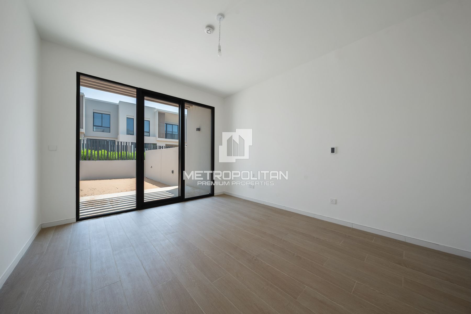 4BR Townhouse | Bright & Spacious | Prime Location