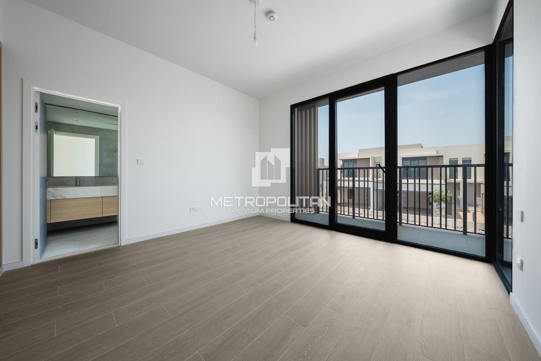 4BR Townhouse | Bright & Spacious | Prime Location