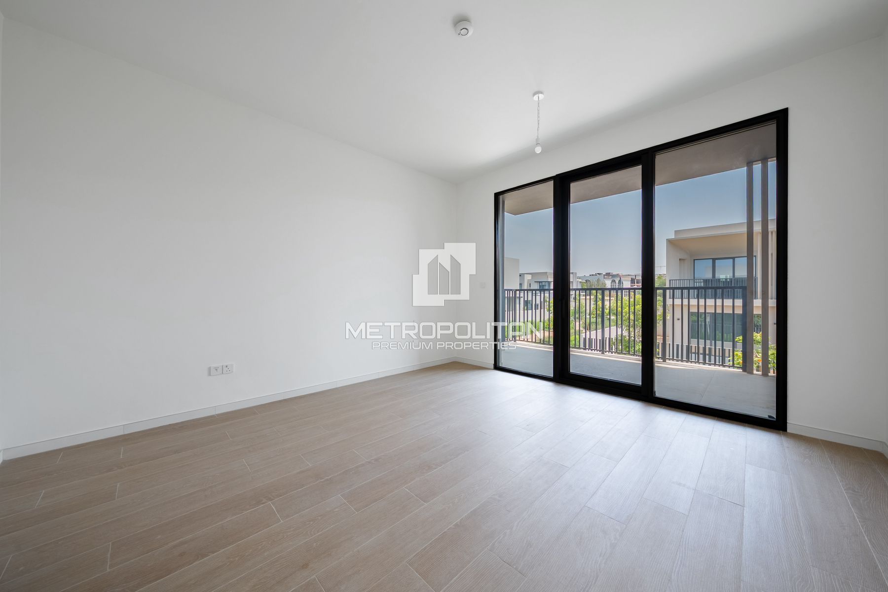 4BR Townhouse | Bright & Spacious | Prime Location