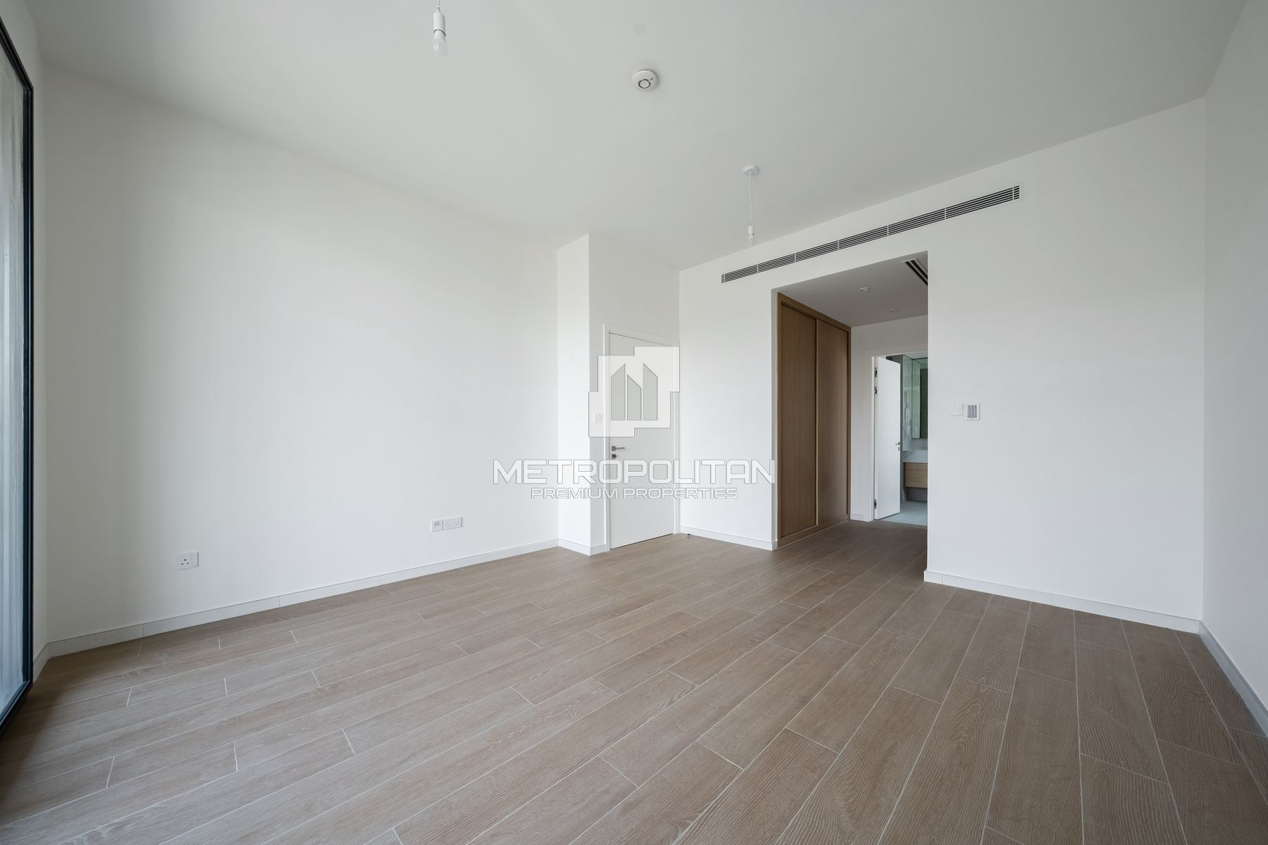 4BR Townhouse | Bright & Spacious | Prime Location