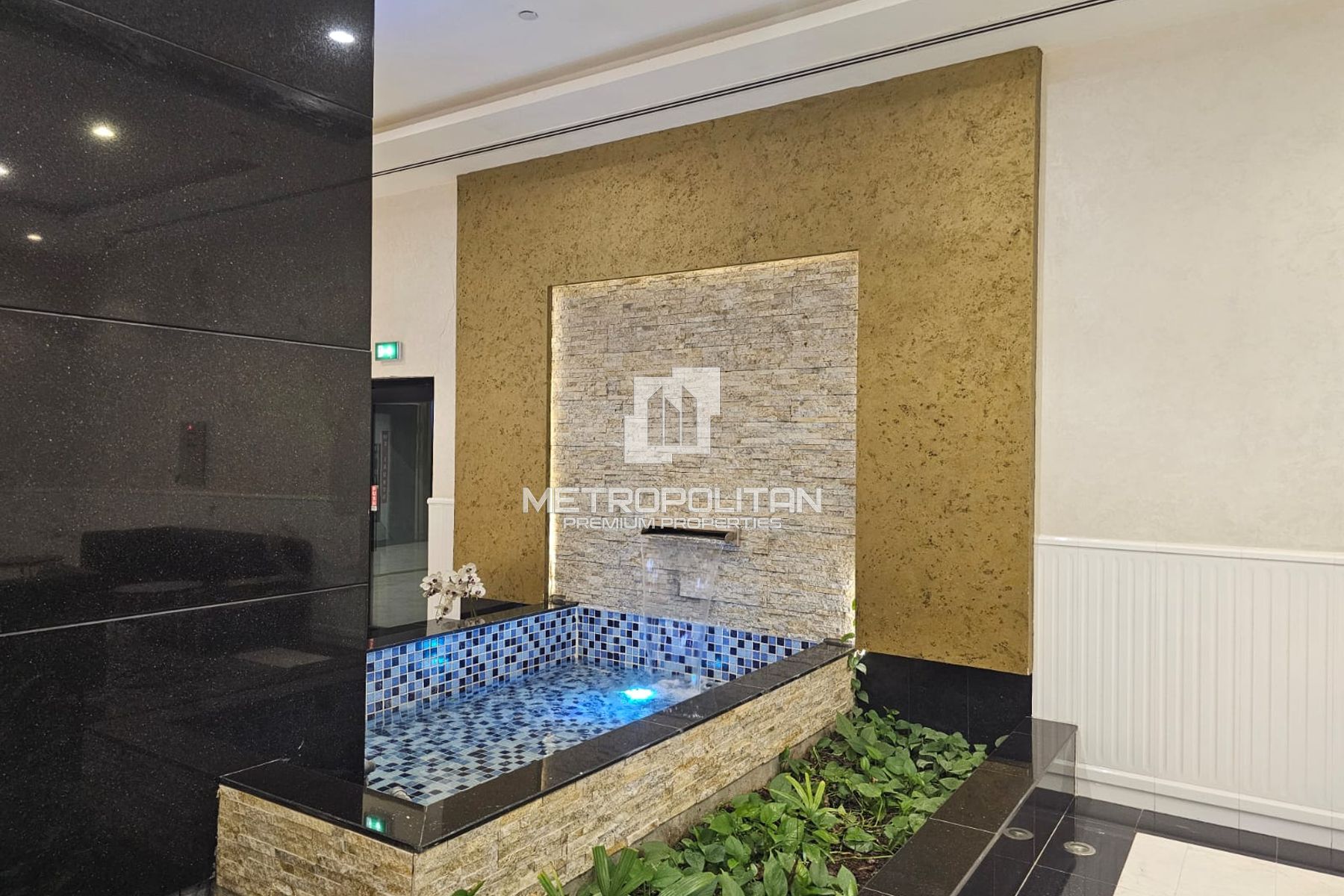 Refined Family Living | Spacious 3 Beds + Laundry