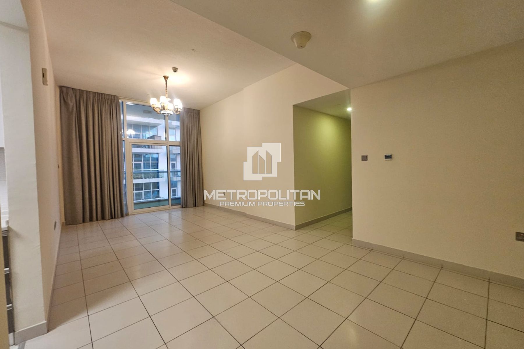 Refined Family Living | Spacious 3 Beds + Laundry