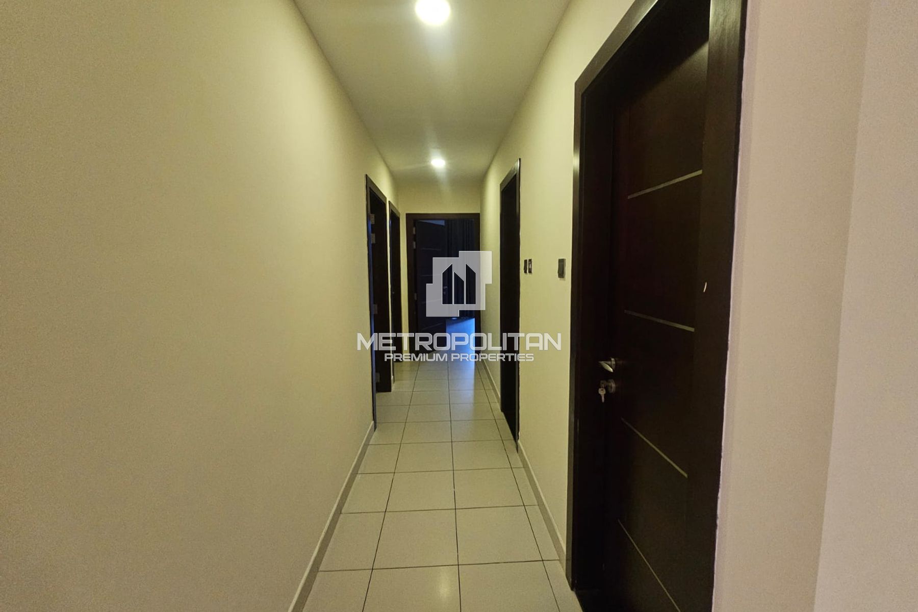 Refined Family Living | Spacious 3 Beds + Laundry
