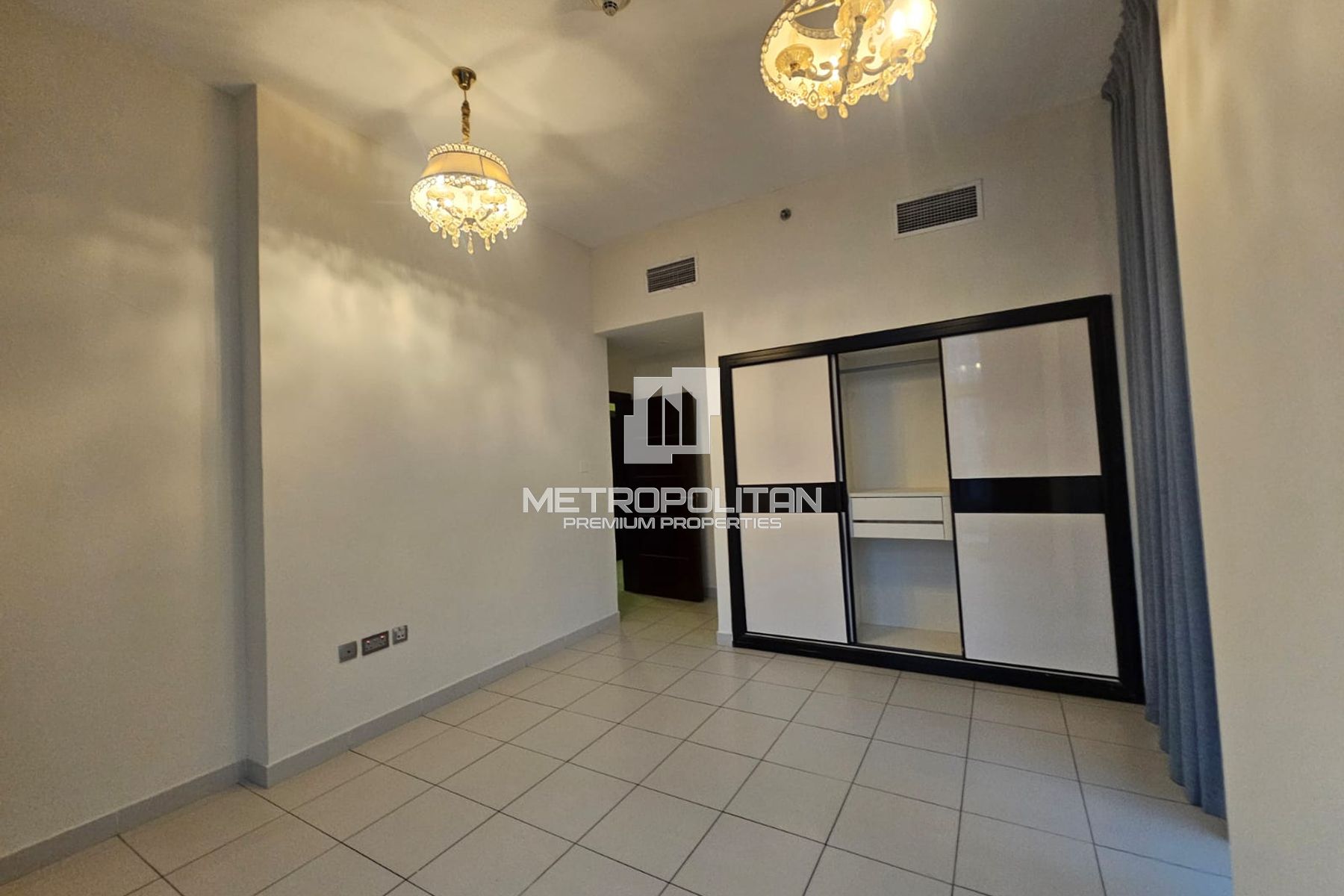 Refined Family Living | Spacious 3 Beds + Laundry