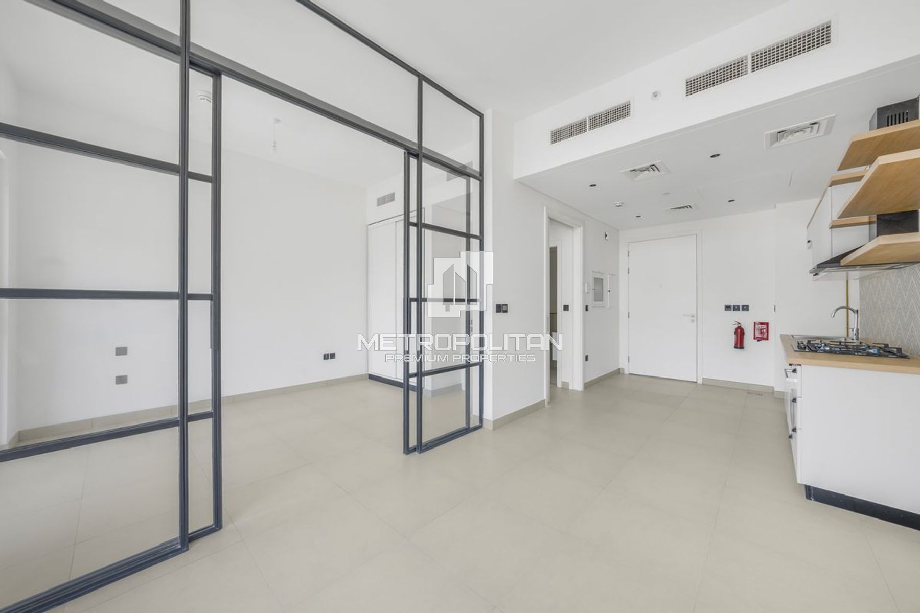 Bright Unit | Prime Location | Vacant form Aug,29